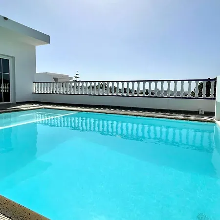 Villa Estupenda Villa Con Piscina Privada, Wifi En Puerto Calero Puerto Calero