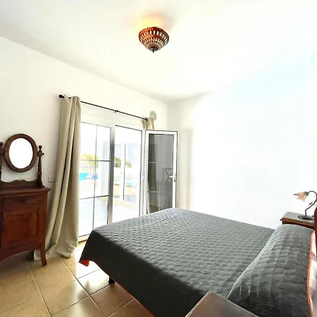 Villa Estupenda Villa Con Piscina Privada, Wifi En Puerto Calero Puerto Calero