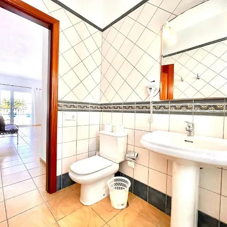 Estupenda Villa Con Piscina Privada, Wifi En Puerto Calero Villa *