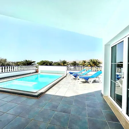 Estupenda Villa Con Piscina Privada, Wifi En Puerto Calero