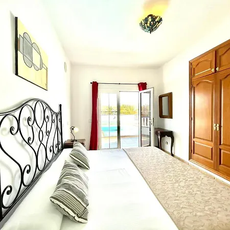 Estupenda Villa Con Piscina Privada, Wifi En Puerto Calero * Puerto Calero